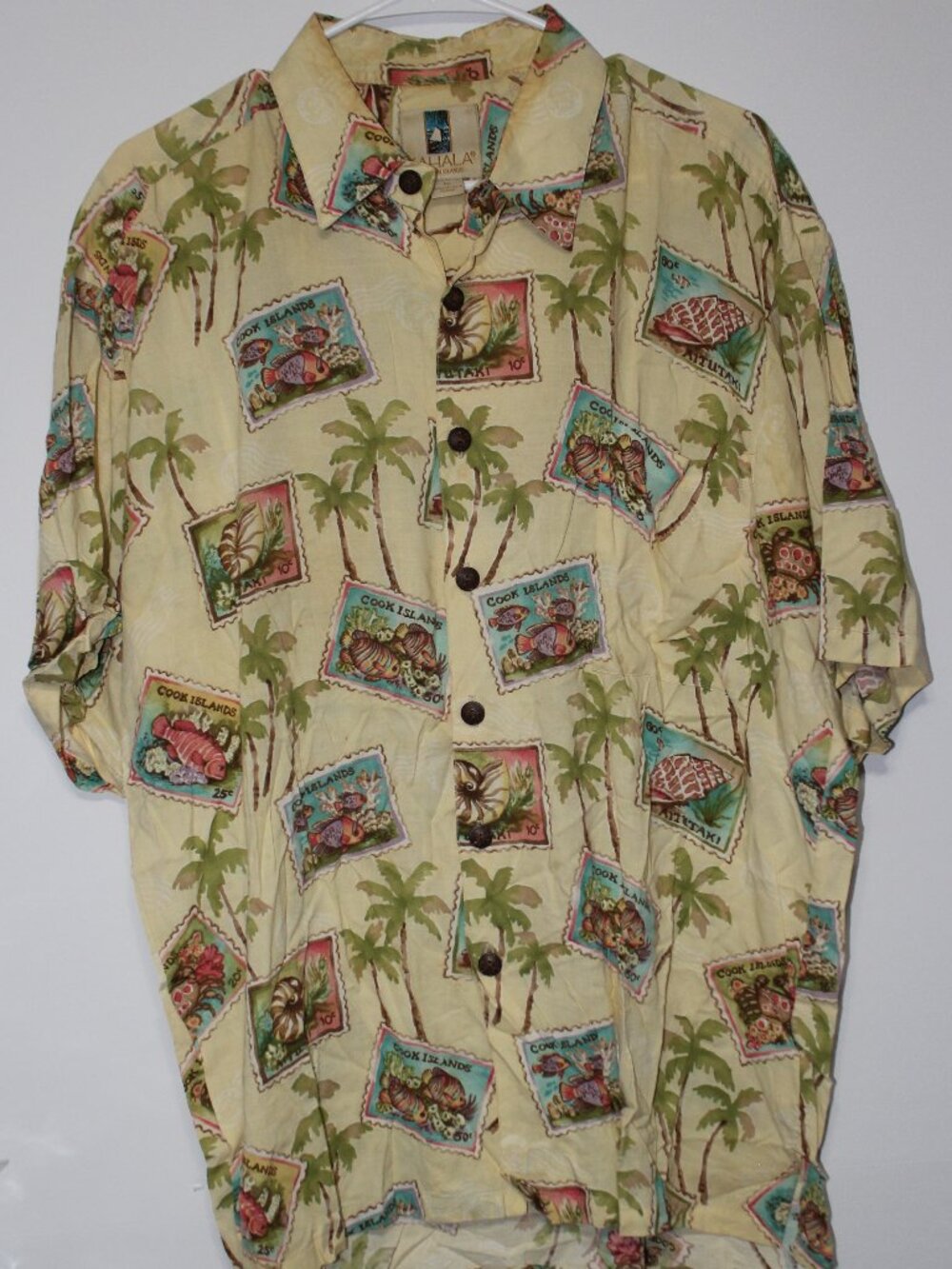 Kahala Hawaiian Islands Men’s Medium 100% Rayon Postcard Palm Tree Aloha Shirt